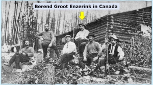 M Berend Groot Enzerink aan de spoorlijn Winnipeg-Vancouver